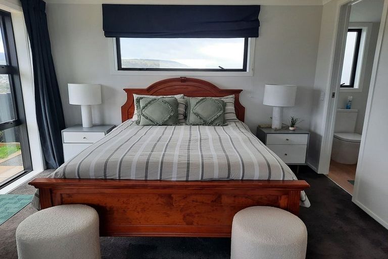 Photo of property in 11 Queen Charlotte Drive, Aotea, Porirua, 5024