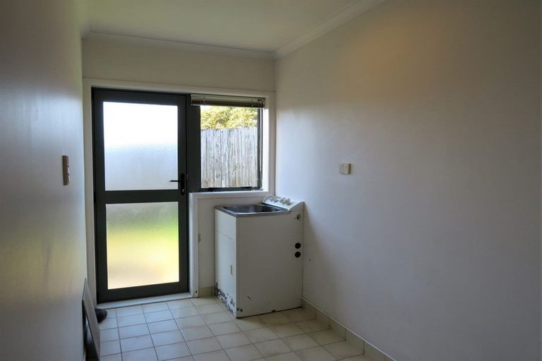 Photo of property in 34 Basra Drive, Henderson, Auckland, 0612