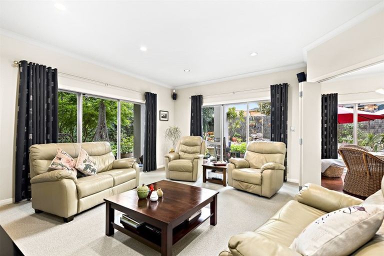 Photo of property in 3 Travis View Drive, Fairview Heights, Auckland, 0632