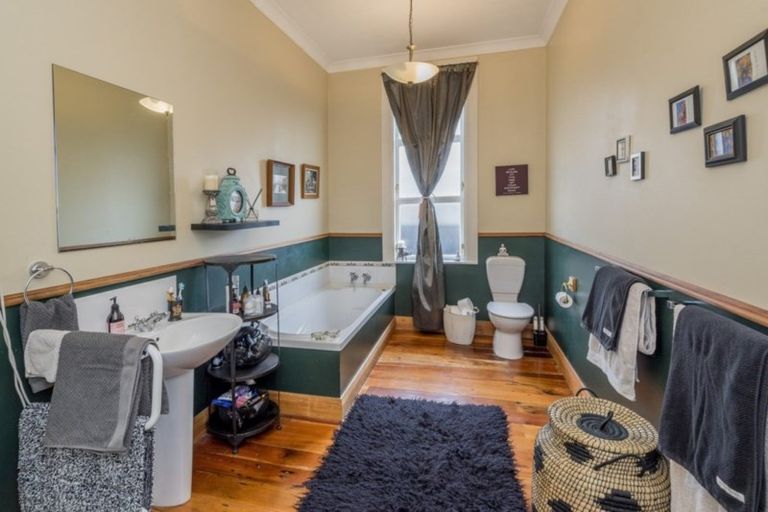 Photo of property in 6 Princes Street, Levin, 5510