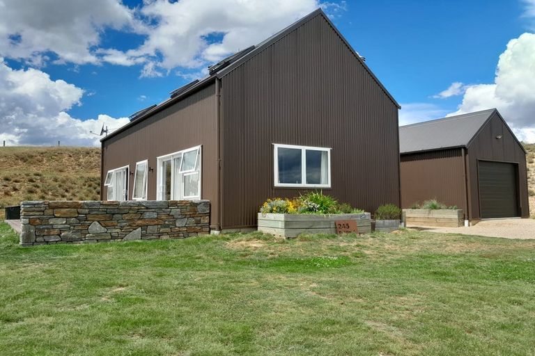 Photo of property in 245 Mcarthur Road, Springvale, Alexandra, 9391