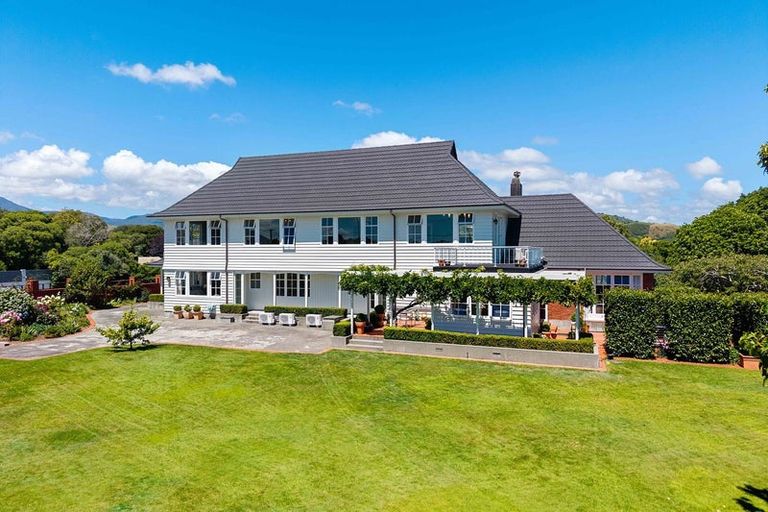 Photo of property in 45-47 Kohekohe Road, Waikanae, 5036