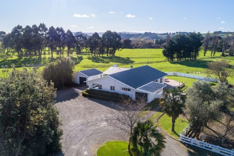 Photo of property in 28 Victoria Street, Pahiatua, 4910