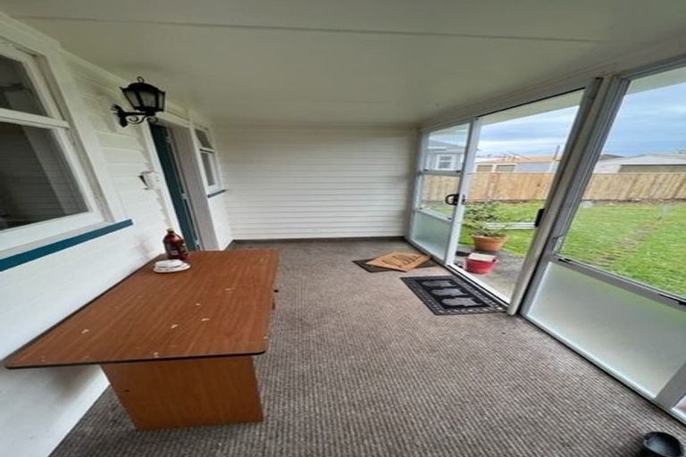 Photo of property in 34 Hannan Street, Levin, 5510