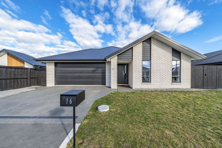 Photo of property in 16 Sandhill Drive, Rolleston, 7615