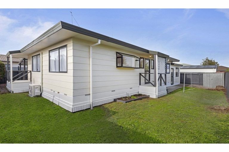 Photo of property in 22 Lloyd Drive, Nawton, Hamilton, 3200