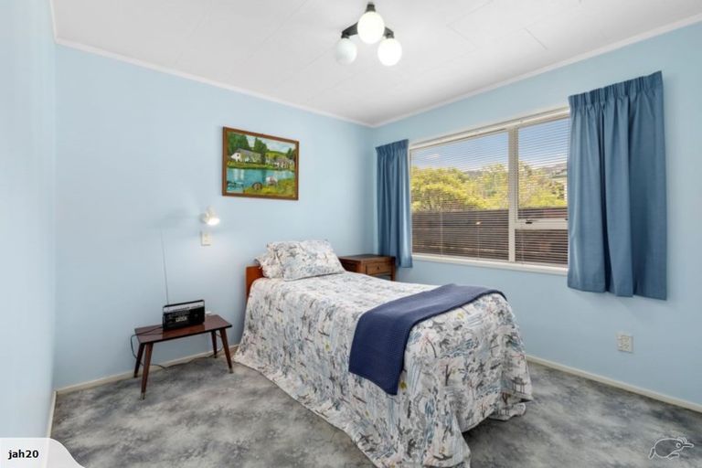 Photo of property in 46 Glen Road, Stokes Valley, Lower Hutt, 5019