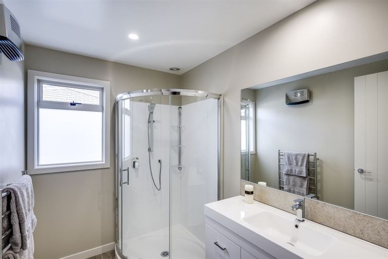 Photo of property in 88 Orotu Drive, Poraiti, Napier, 4112