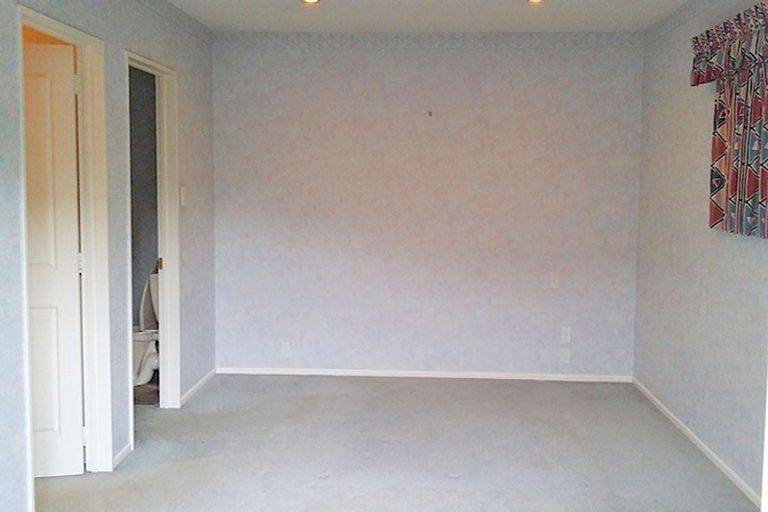 Photo of property in 2/209 Withells Road, Avonhead, Christchurch, 8042