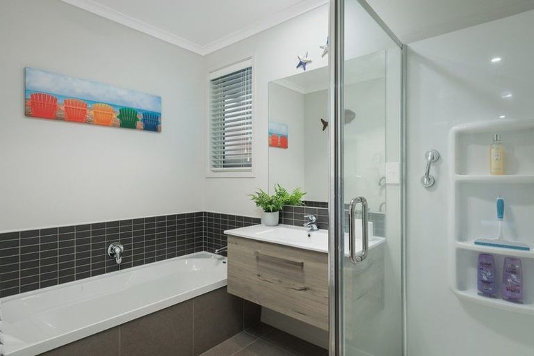 Photo of property in 1 Long Acre Close, Katikati, 3129