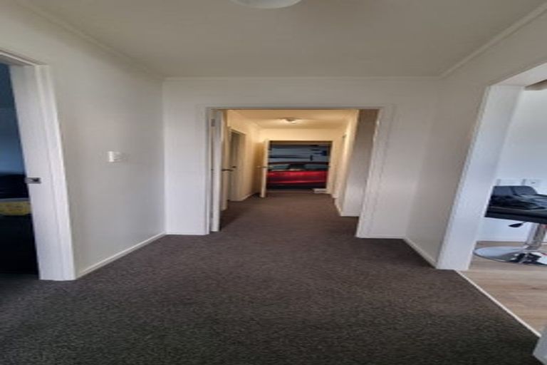Photo of property in 1/9 Napoleon Avenue, Milford, Auckland, 0620