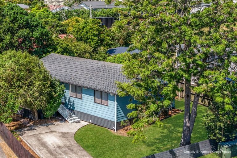 Photo of property in 7 Panzic Place, Glen Eden, Auckland, 0602