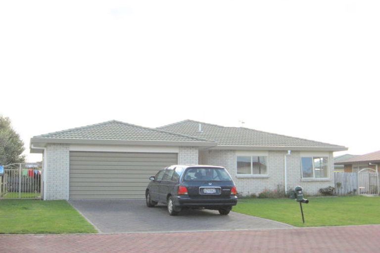 Photo of property in 60 Kane Road, Papamoa Beach, Papamoa, 3118