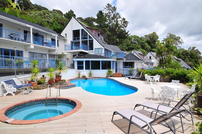 Photo of property in 2h Weranui Road, Waiwera, Orewa, 0994