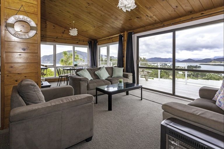 Photo of property in 204 Paku Drive, Tairua, 3508