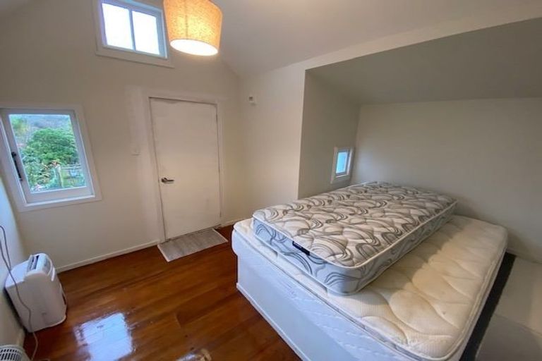 Photo of property in 54 Kano Street, Karori, Wellington, 6012