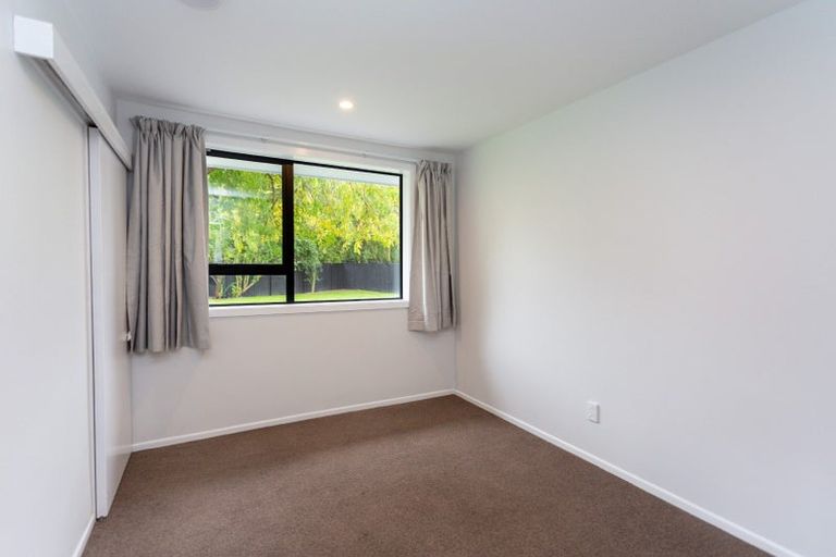 Photo of property in 8c Leeman Place, Redwood, Christchurch, 8051