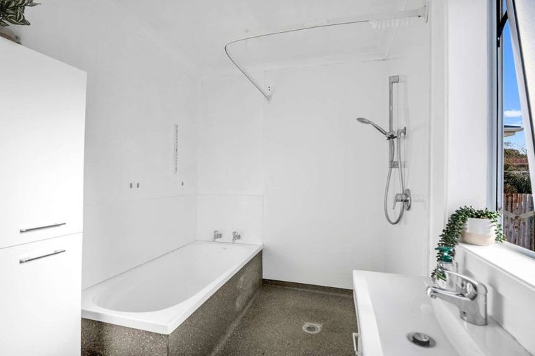 Photo of property in 16 Caledonian Road, Oamaru North, Oamaru, 9400