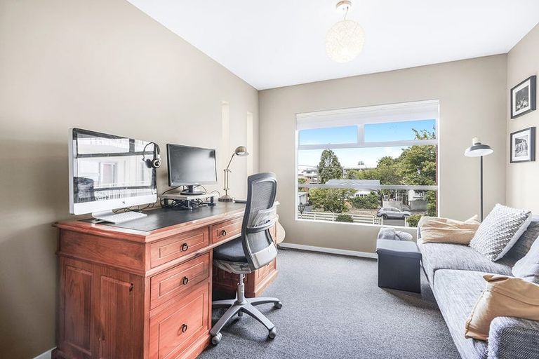 Photo of property in 7/10 Hunter Street, Hamilton Lake, Hamilton, 3204