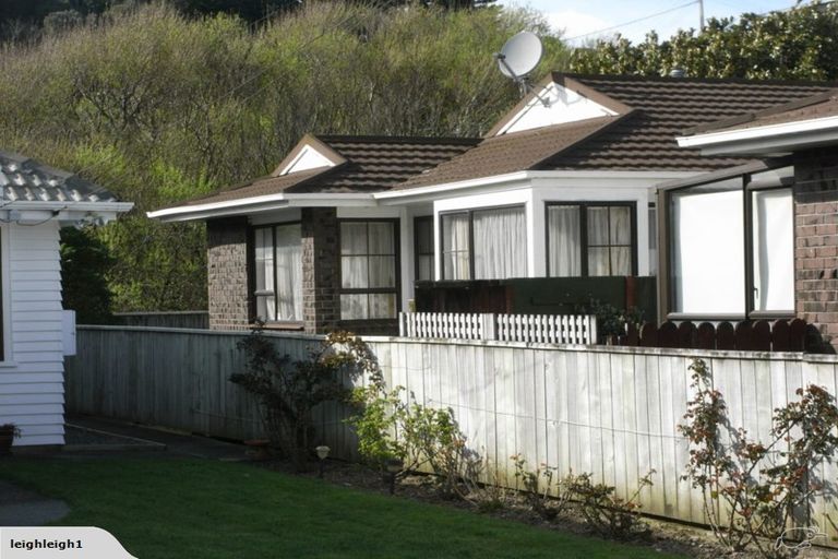 Photo of property in 30a Oxford Street, Tawa, Wellington, 5028