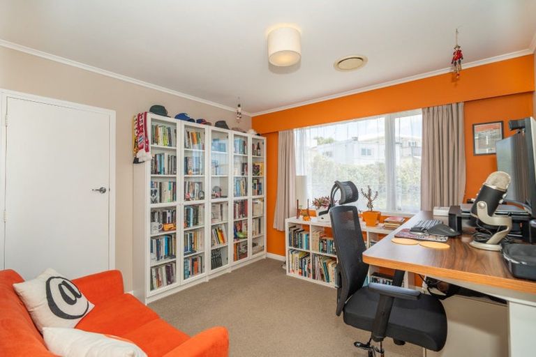 Photo of property in 36 Bracken Road, Paparangi, Wellington, 6037