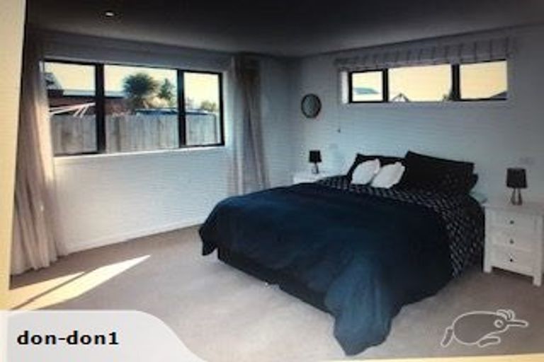 Photo of property in 8 Warbler Lane, Albert Town, Wanaka, 9305