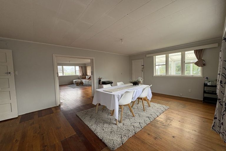Photo of property in 25 Esmonde Road, Takapuna, Auckland, 0622
