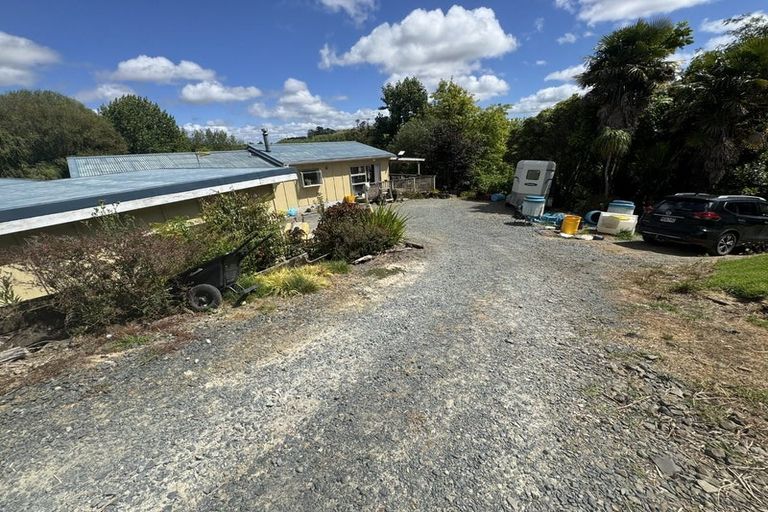Photo of property in 39b Petley Road, Paparoa, 0571