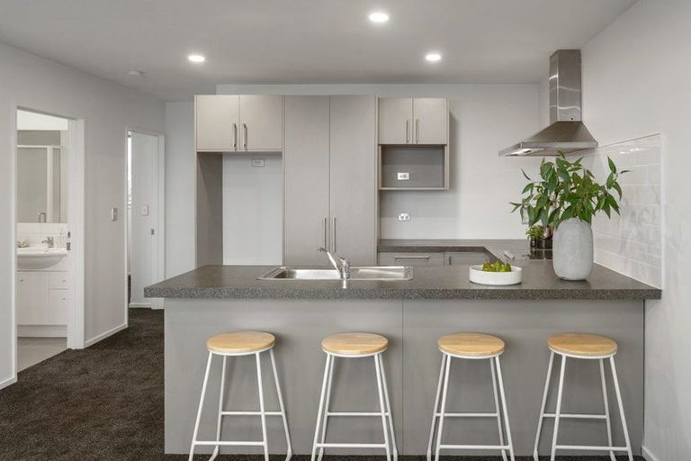 Photo of property in 172a Edgeware Road, Edgeware, Christchurch, 8013