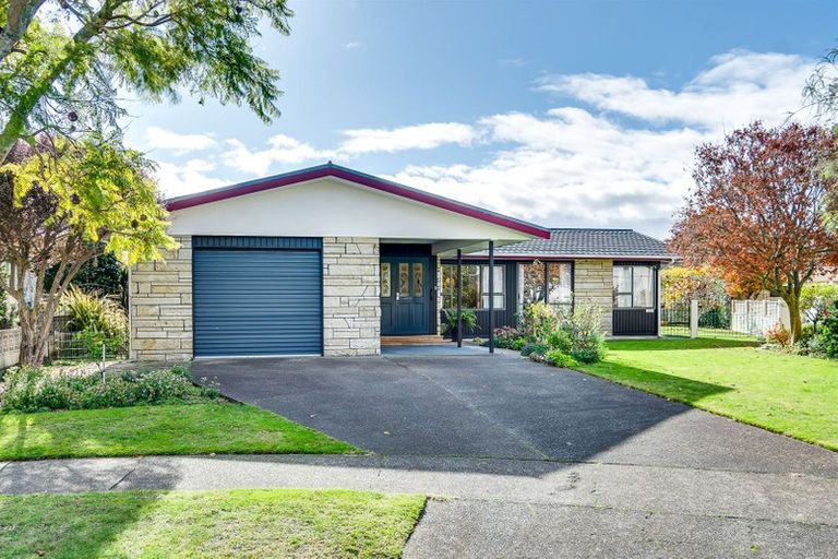 Photo of property in 22 Totara Street, Taradale, Napier, 4112