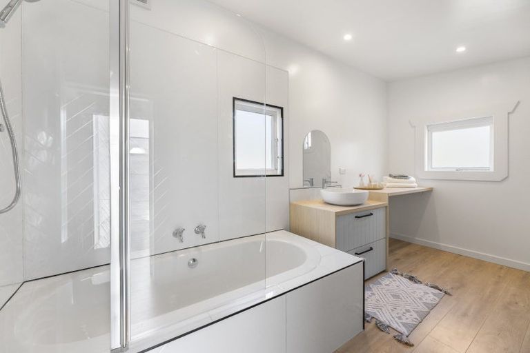 Photo of property in 10 Pretoria Avenue, Saint Clair, Dunedin, 9012