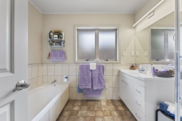 Photo of property in 14 Rugby Street, Levin, 5510