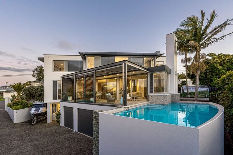 Photo of property in 3a Kowhai Road, Mairangi Bay, Auckland, 0630