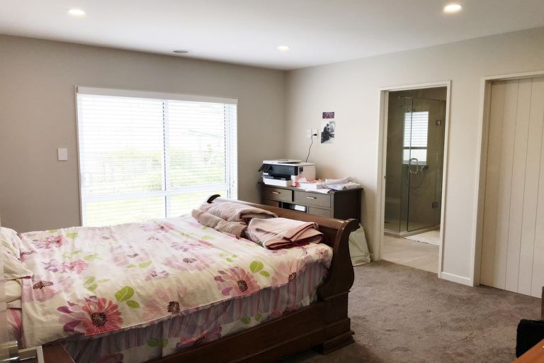 Photo of property in 28 Bayvista Drive, Karaka, Papakura, 2113