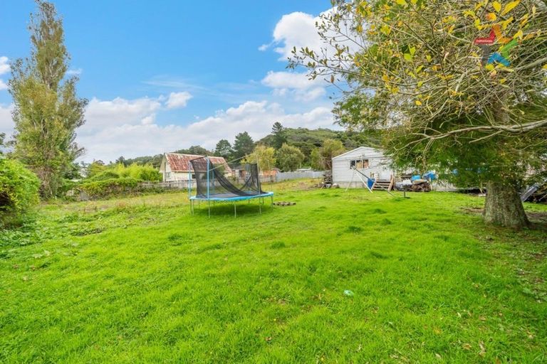 Photo of property in 132 Wellington Road, Wainuiomata, Lower Hutt, 5014