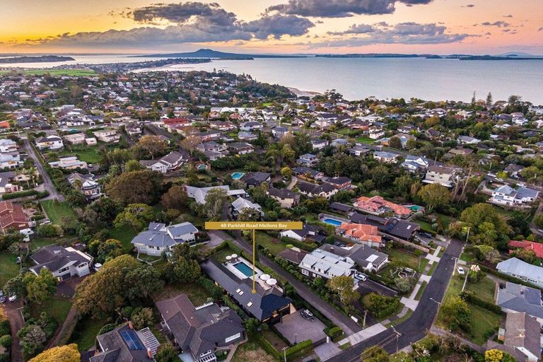 Photo of property in 48 Parkhill Road, Mellons Bay, Auckland, 2014