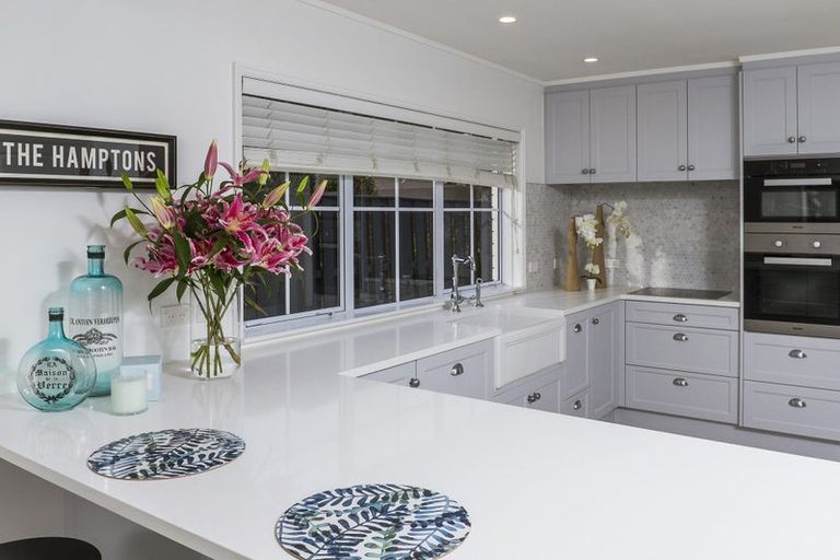 Photo of property in 2/15 Saltburn Road, Milford, Auckland, 0620