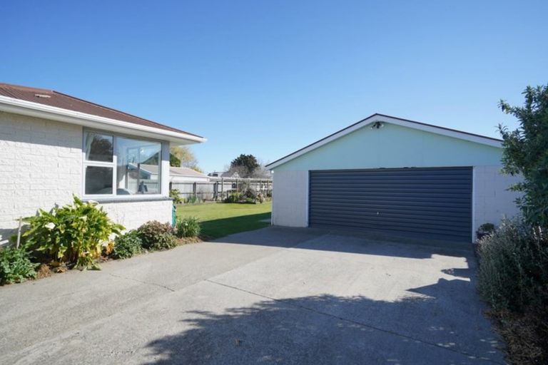 Photo of property in 19 Carston Street, Leeston, 7632