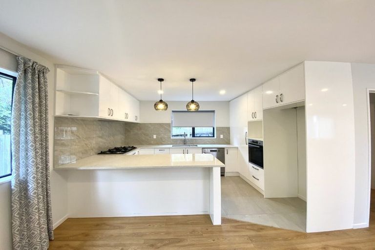 Photo of property in 39b Cutler Street, New Lynn, Auckland, 0600