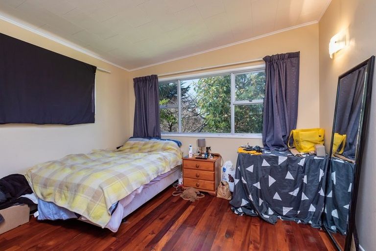 Photo of property in 120 Renown Road, Raumati South, Paraparaumu, 5032