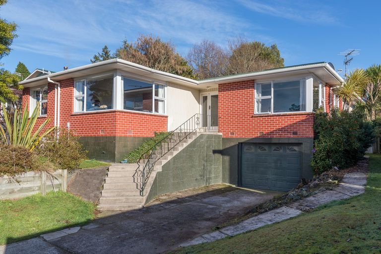Photo of property in 31 Simmonds Crescent, Springfield, Rotorua, 3015