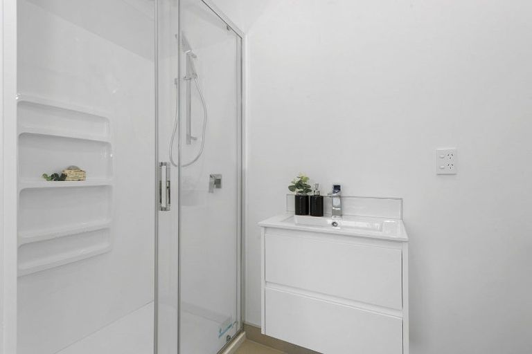 Photo of property in 2/18 Pickering Crescent, Chedworth, Hamilton, 3210