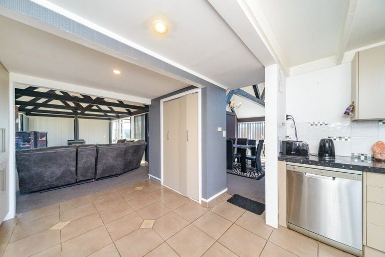 Photo of property in 111 Benmore Avenue, Cloverlea, Palmerston North, 4412