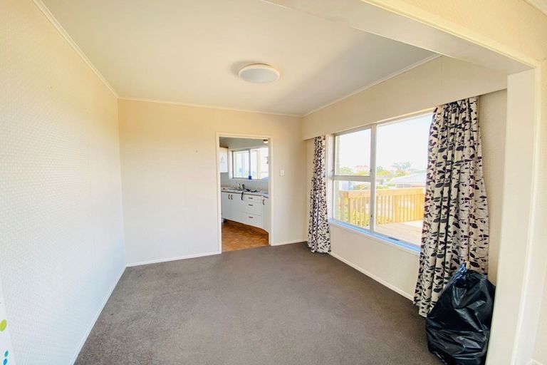 Photo of property in 150 Mokoia Road, Chatswood, Auckland, 0626