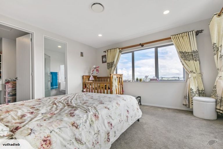 Photo of property in 20 Kingfisher Road, Silverdale, 0932