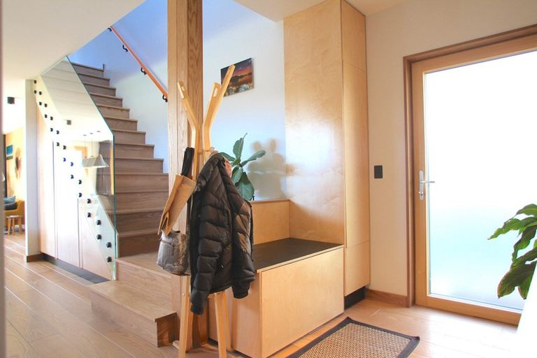 Photo of property in 6 Soudley Court, Jacks Point, Queenstown, 9371