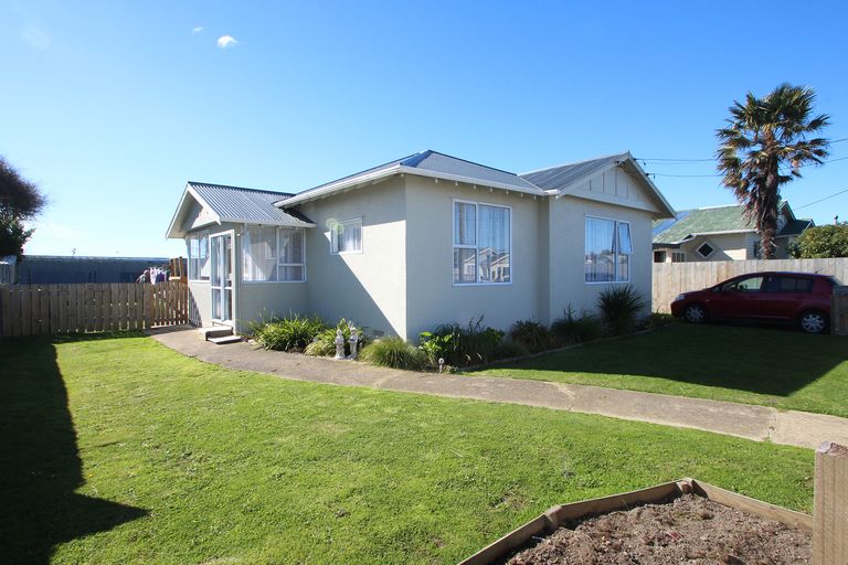Photo of property in 18 Lynn Street, Oamaru North, Oamaru, 9400