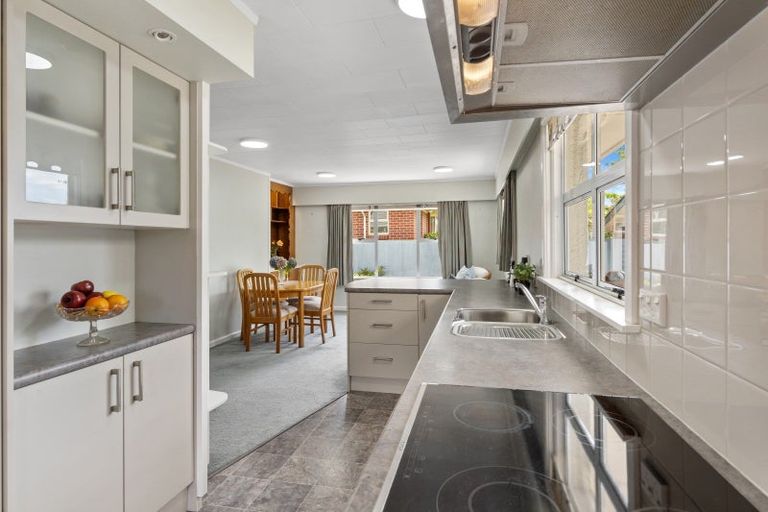 Photo of property in 8 Esperance Street, St Albans, Christchurch, 8052