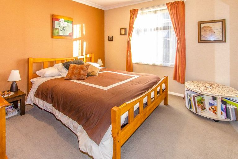 Photo of property in 18 Martin Road, Fairfield, Dunedin, 9018