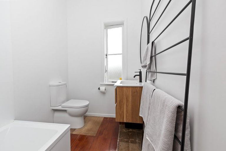 Photo of property in 77 Clarkin Road, Fairfield, Hamilton, 3214